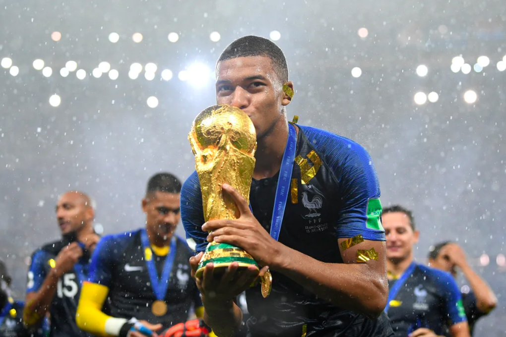 Mbappe khao khát vô địch Euro 2024 cùng đội tuyển Pháp - 1 Mbappe khao khát vô địch Euro 2024 cùng đội tuyển Pháp - 1