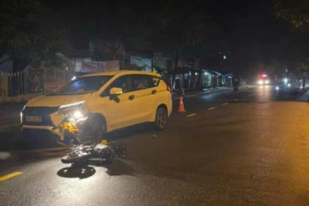 Tài xế ô tô có nồng độ cồn tông 2 học sinh thương vong - 2 Tài xế ô tô có nồng độ cồn tông 2 học sinh thương vong - 2