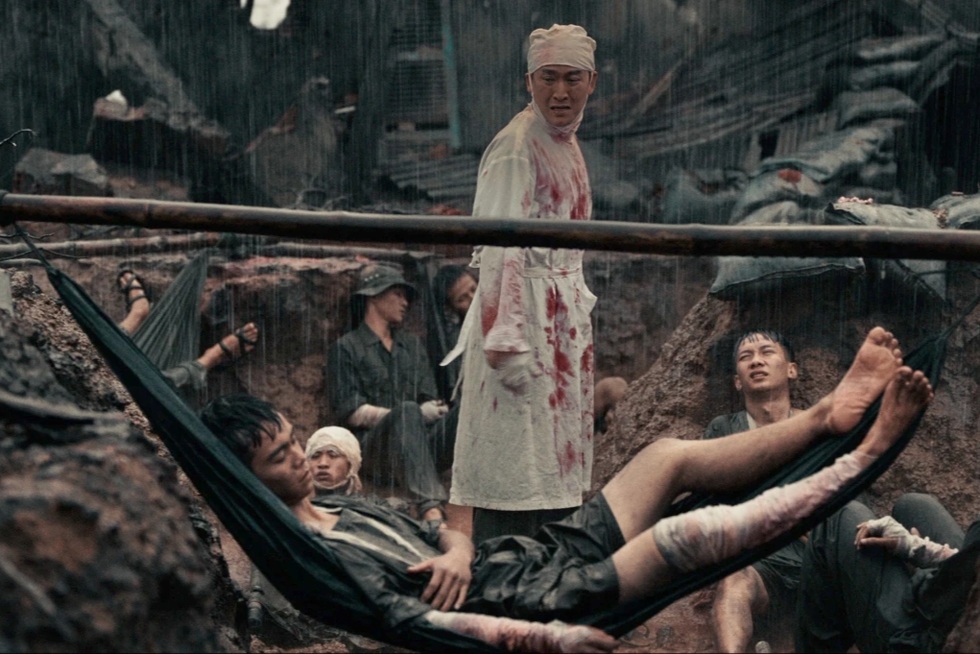 Út Tú của phim Mưa đỏ: Ba mẹ bật khóc khi nghe tôi gọi má ơi trong phim - 4 Út Tú của phim Mưa đỏ: Ba mẹ bật khóc khi nghe tôi gọi má ơi trong phim - 4