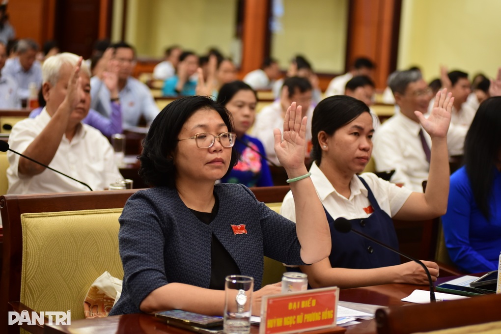 Lời cam kết của tân Phó Chủ tịch UBND TPHCM Nguyễn Văn Dũng - 2 Lời cam kết của tân Phó Chủ tịch UBND TPHCM Nguyễn Văn Dũng - 2