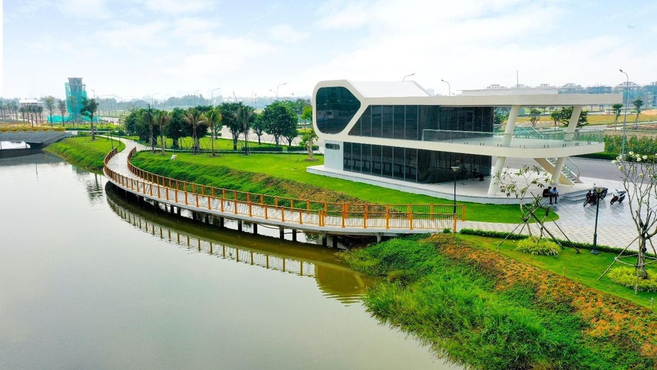Hơn 350 tỷ đồng hoàn thiện 5ha công viên và tuyến phố đi bộ kênh Sông Trăng tại Van Phuc City - 3 Hơn 350 tỷ đồng hoàn thiện 5ha công viên và tuyến phố đi bộ kênh Sông Trăng tại Van Phuc City - 3