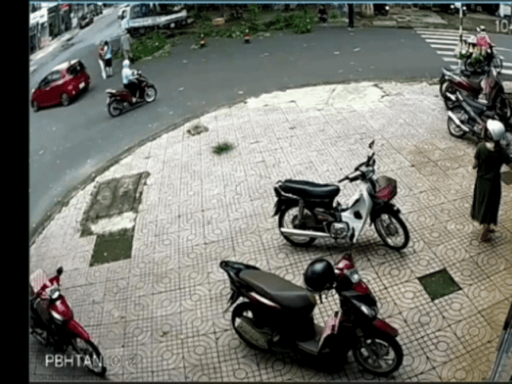 Người tát nữ nhân viên môi trường bị phạt 6,5 triệu đồng - 2 Người tát nữ nhân viên môi trường bị phạt 6,5 triệu đồng - 2