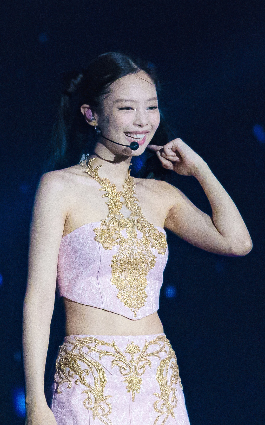 Blackpink thiêu đốt sân Mỹ Đình với loạt trang phục nóng bỏng - 6 Blackpink thiêu đốt sân Mỹ Đình với loạt trang phục nóng bỏng - 6