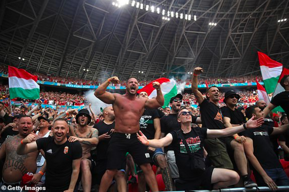 Bầu không khí rực lửa trên sân Puskas Arena trong ngày Hungary hòa Pháp - 7 Bầu không khí rực lửa trên sân Puskas Arena trong ngày Hungary hòa Pháp - 7
