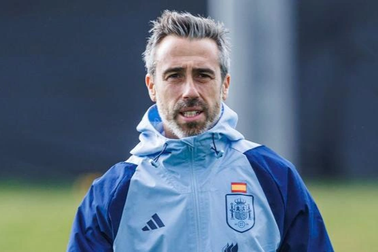 HLV Tây Ban Nha nói một điều về sức mạnh tuyển nữ Việt Nam