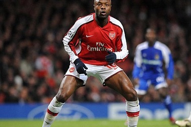 Gallas bất ngờ đầu quân cho Tottenham