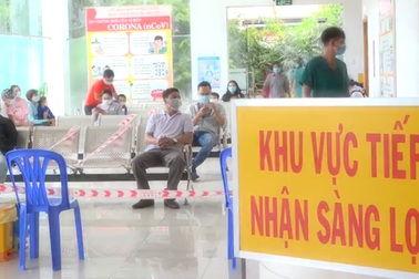 TPHCM: Nhiều người về từ vùng dịch Covid-19 đang “trốn” khai báo y tế
