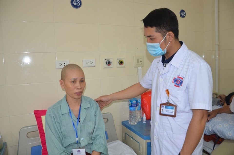 Bạn đọc Dân trí giúp đỡ cô giáo mầm non mắc ung thư hơn 84 triệu đồng - 2 Bạn đọc Dân trí giúp đỡ cô giáo mầm non mắc ung thư hơn 84 triệu đồng - 2