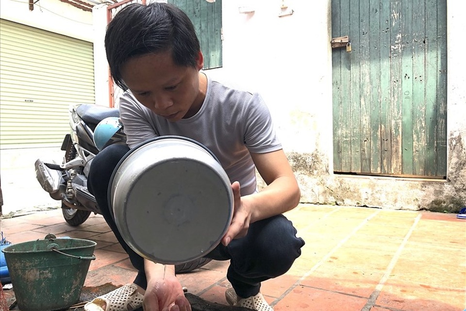 Dịch Covid-19 ảnh hưởng đến “nghề tay trái” của công nhân - 1 Dịch Covid-19 ảnh hưởng đến “nghề tay trái” của công nhân - 1