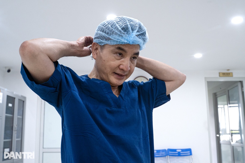 Gặp bác sĩ “bệnh nhân thấy là cười”, xin thôi trưởng khoa để làm lính mổ - 5 Gặp bác sĩ “bệnh nhân thấy là cười”, xin thôi trưởng khoa để làm lính mổ - 5