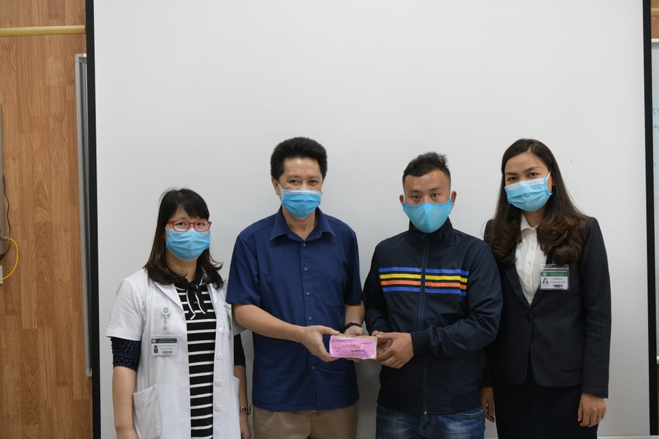 Gia đình 4 người tử vong ngộ độc nấm giúp bệnh nhân nghèo 400 triệu đồng - 3 Gia đình 4 người tử vong ngộ độc nấm giúp bệnh nhân nghèo 400 triệu đồng - 3