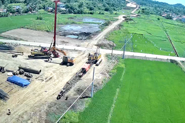 Đảm bảo vận hành lưới điện khi thi công cao tốc Bắc - Nam tại Phú Yên
