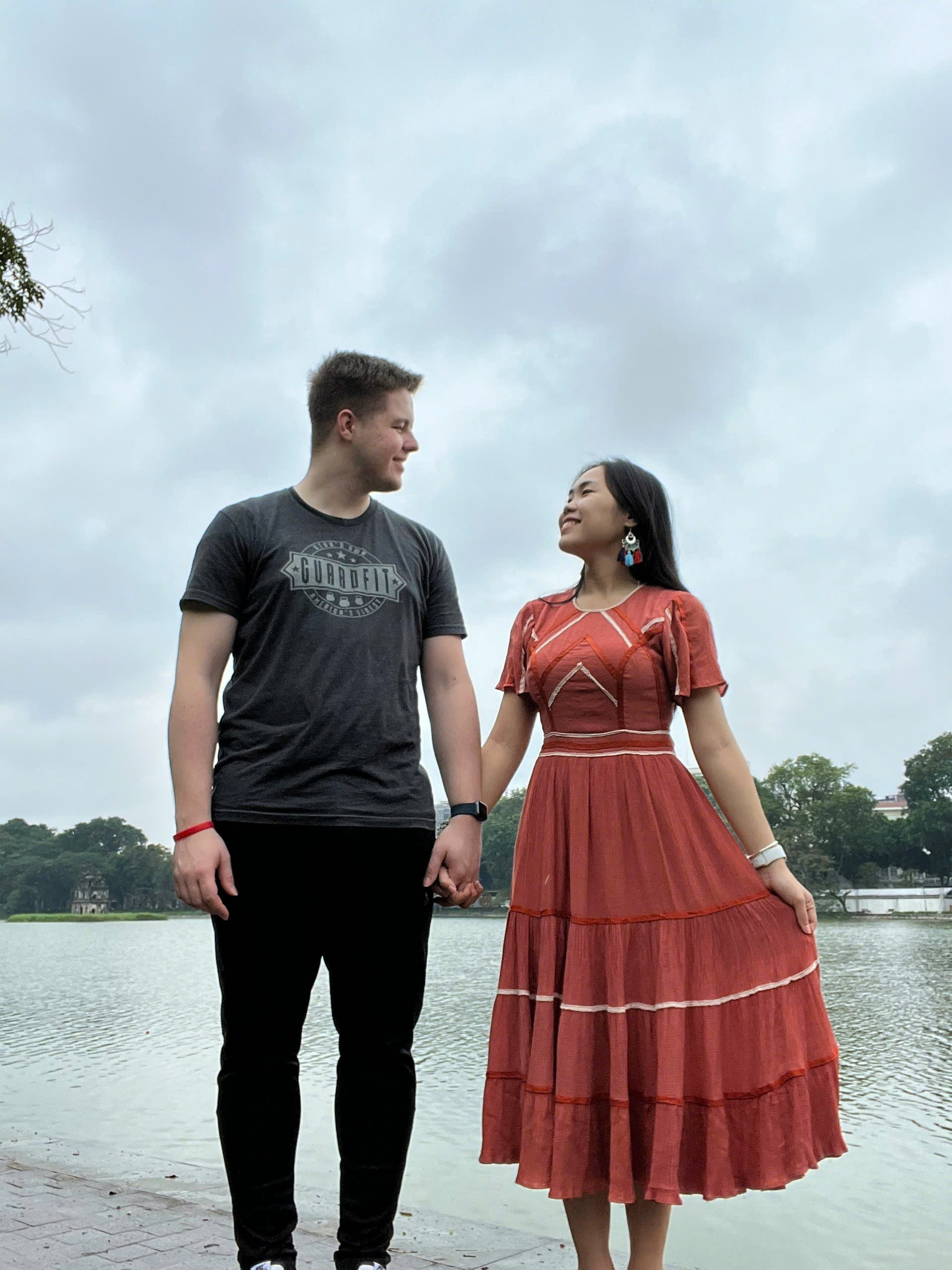 Anh Tây nói tiếng Việt như gió, gây sốt nhờ chuyện tình yêu xa với vợ - 5 Anh Tây nói tiếng Việt như gió, gây sốt nhờ chuyện tình yêu xa với vợ - 5