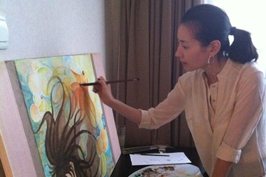 “Chúc Anh Đài” Đổng Khiết trổ tài vẽ tranh 