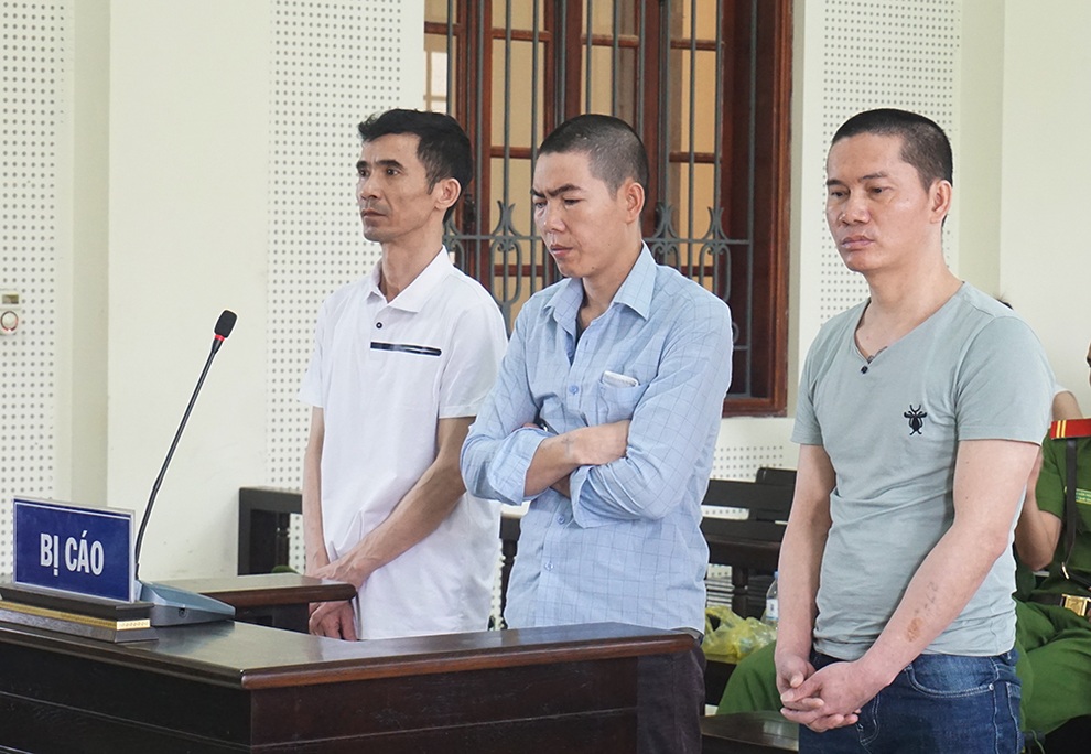 Bị cáo buôn ma túy cãi: Tòa không dùng ke nên không hiểu (!) - 1 Bị cáo buôn ma túy cãi: Tòa không dùng ke nên không hiểu (!) - 1