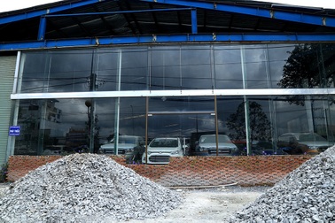 Hàng chục doanh nghiệp đóng cửa vì nhà thành “hầm”