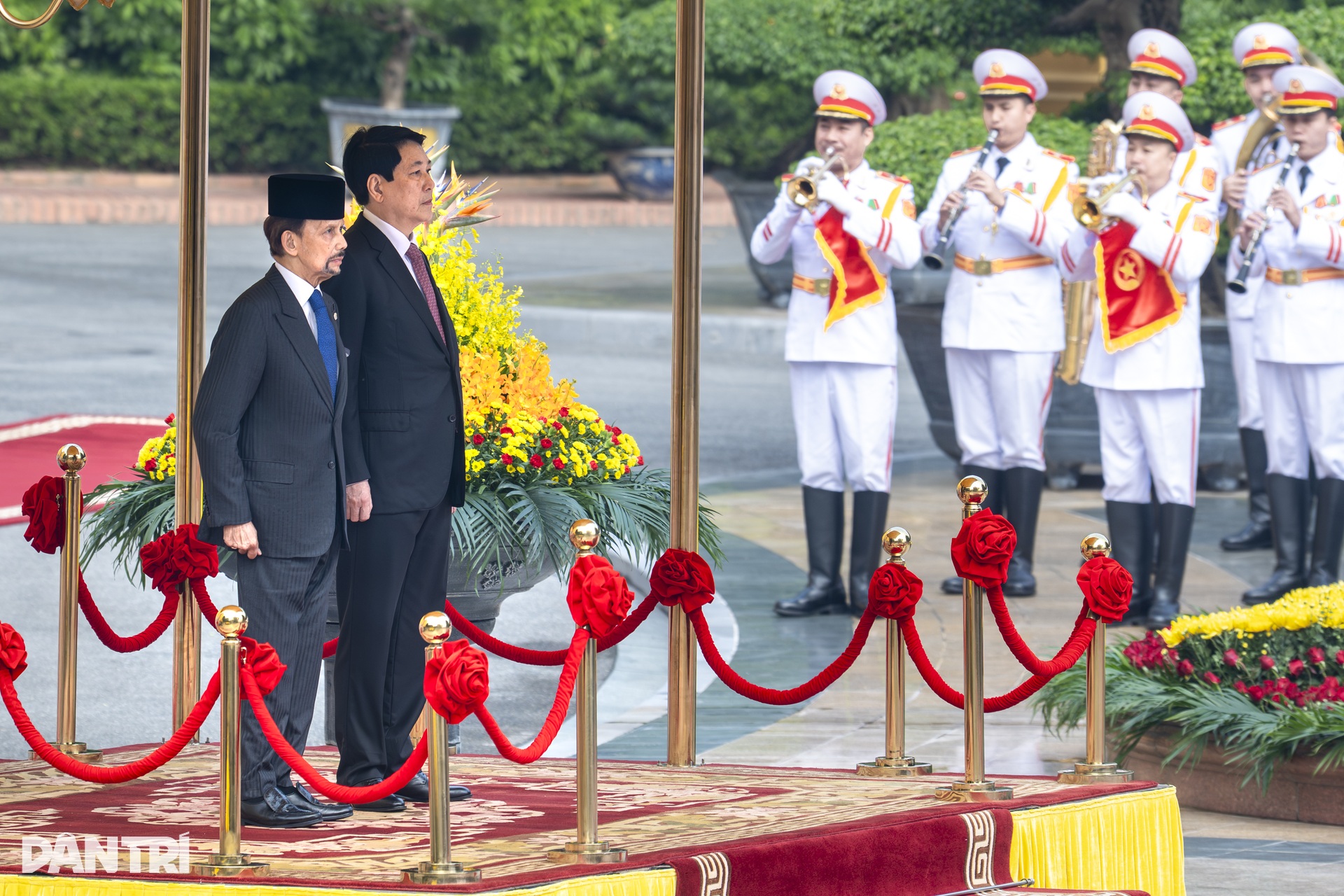 Chủ tịch nước Lương Cường chủ trì lễ đón Quốc vương Brunei thăm Việt Nam - 4