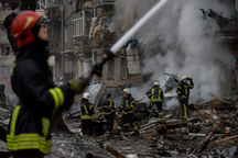 Người Ukraine kể lại khoảnh khắc tên lửa bay qua đầu khi Nga tập kích