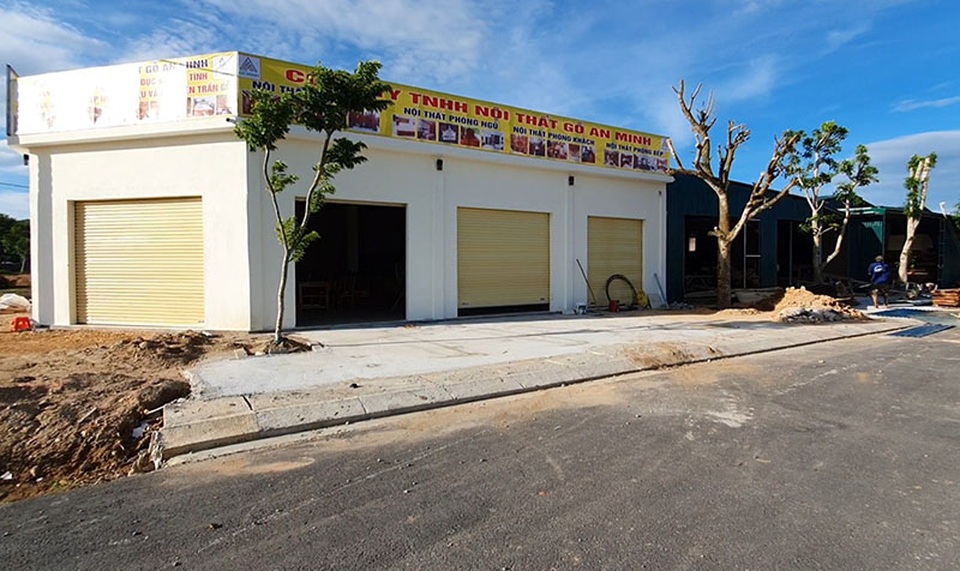 Từ chàng sinh viên lầm lỗi đến chủ xưởng mộc quy mô hàng chục tỷ đồng - 1 Từ chàng sinh viên lầm lỗi đến chủ xưởng mộc quy mô hàng chục tỷ đồng - 1