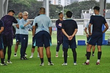 HLV Singapore tự tin đối đầu với đội tuyển Việt Nam