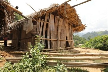 “Chuồng học” ở Huổi Chát 