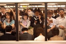 Nở rộ dịch vụ xin nghỉ việc hộ: Sao xin nghỉ việc ở Nhật Bản khó vậy?