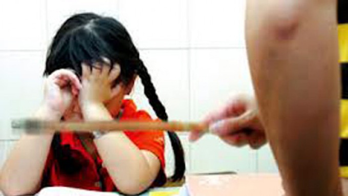 Bé gái 8 tuổi tử vong sau 1 cái tát, người mẹ hối tiếc cả đời về điều bố mẹ nào cũng phải biết - Ảnh 2. Bé gái 8 tuổi tử vong sau 1 cái tát, người mẹ hối tiếc cả đời về điều bố mẹ nào cũng phải biết - Ảnh 2.
