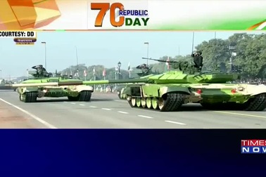 Ấn Độ phô diễn dàn vũ khí “khủng” trong lễ duyệt binh