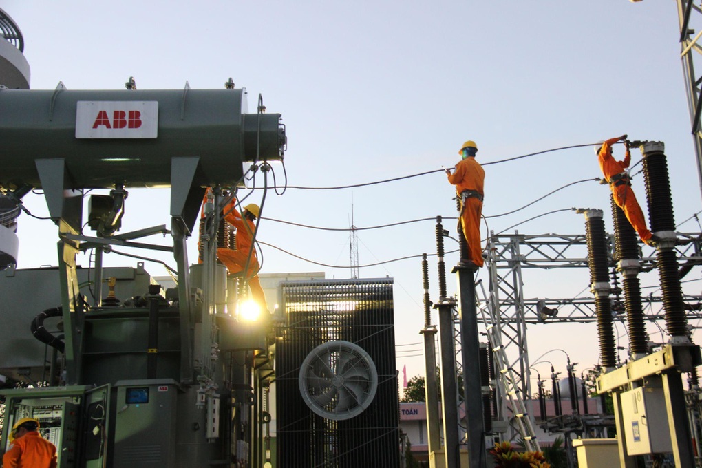 EVNCPC bảo đảm cung ứng điện cuối năm 2023 và năm 2024 - 3 EVNCPC bảo đảm cung ứng điện cuối năm 2023 và năm 2024 - 3