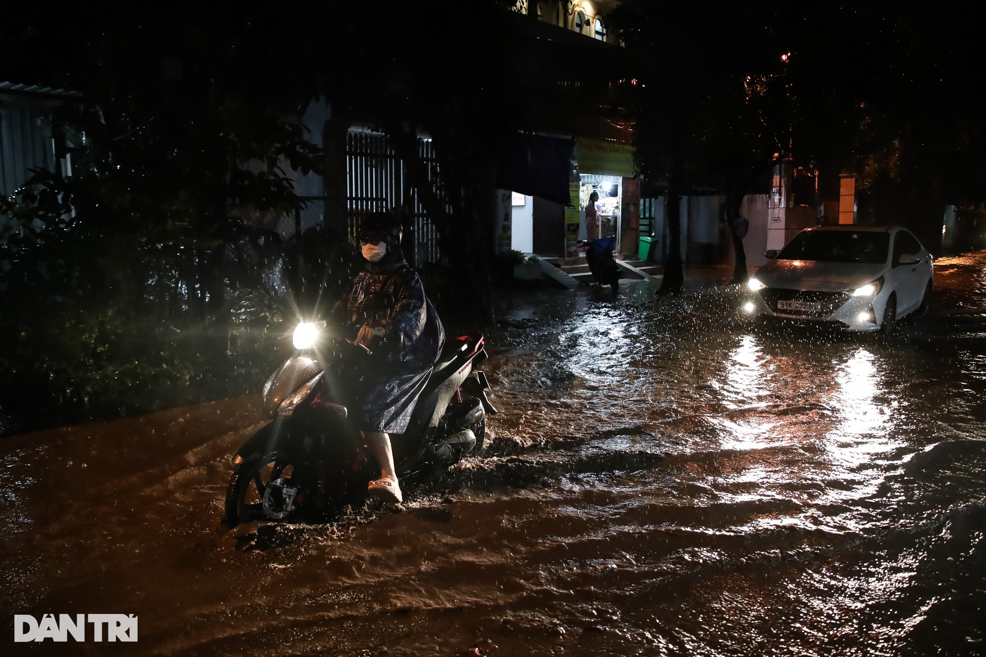 Con đường có hàng trăm ổ gà, hố bom khiến người dân ngao ngán ở TPHCM - 12 Con đường có hàng trăm ổ gà, hố bom khiến người dân ngao ngán ở TPHCM - 12