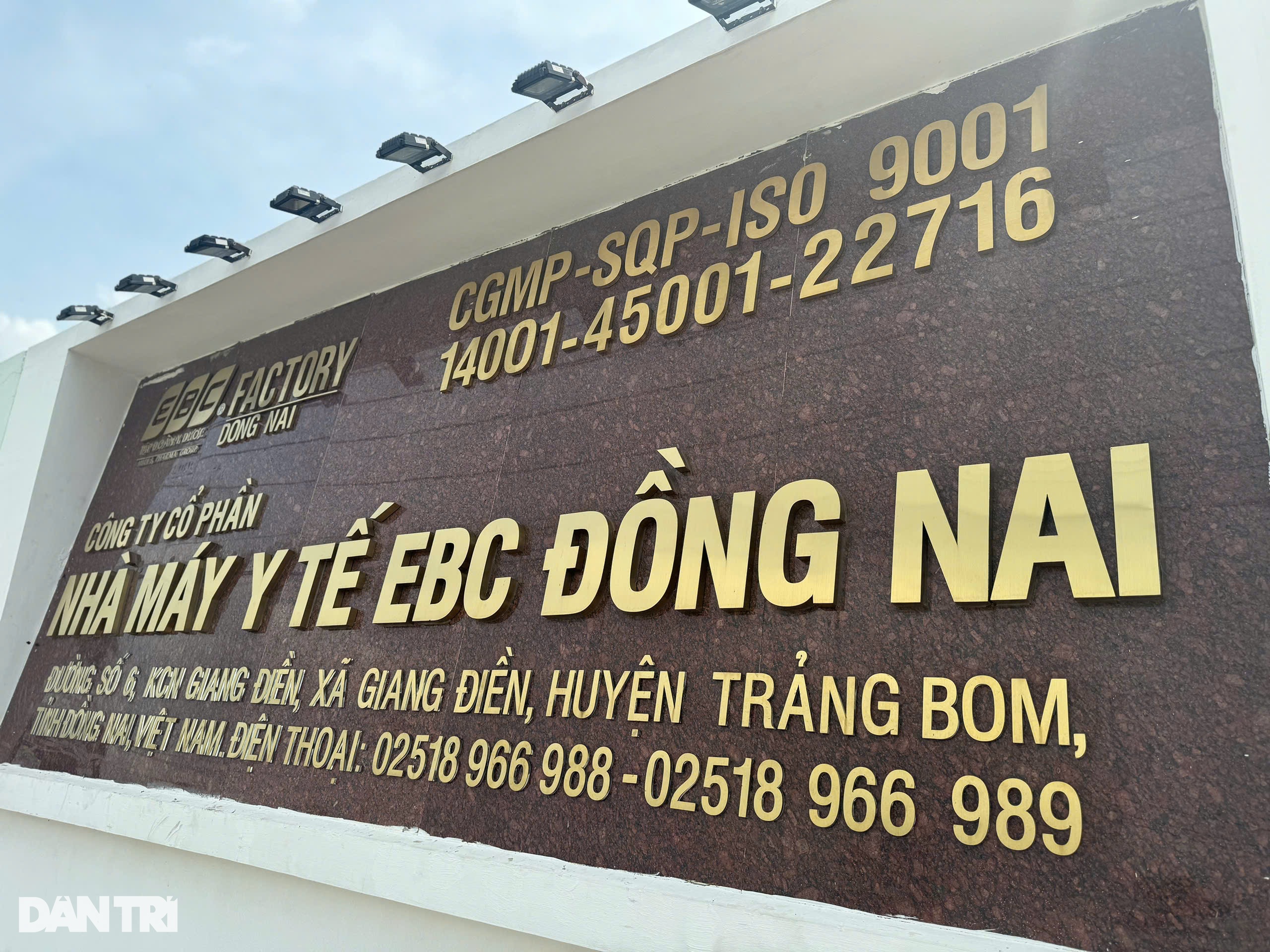 Từ lùm xùm đến khởi tố vụ án liên quan mỹ phẩm công ty chồng Đoàn Di Băng - 1 Từ lùm xùm đến khởi tố vụ án liên quan mỹ phẩm công ty chồng Đoàn Di Băng