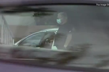 Vừa trở về từ vũ trụ, tài tử 90 tuổi William Shatner gặp tai nạn xe hơi