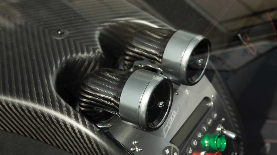 Pagani Zonda Aether – Dành cho những người “biết chơi”, nhưng phải có tiền - 25 Pagani Zonda Aether – Dành cho những người “biết chơi”, nhưng phải có tiền - 25