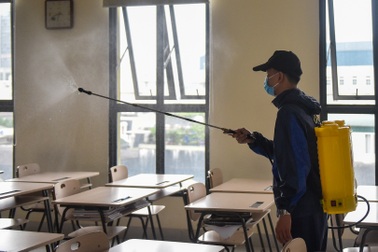 Trường học tại Hà Nội khẩn trương khử trùng, chuẩn bị đón học sinh