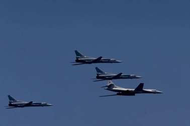 Ukraine tập kích sâu lãnh thổ Nga, đánh trúng 2 máy bay ném bom