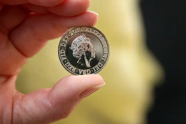 Tương lai của 29 tỷ đồng xu mang hình cố Nữ hoàng Elizabeth II