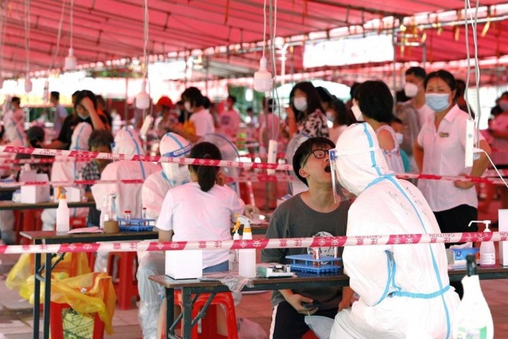 Thành phố Trung Quốc yêu cầu dân ở trong nhà vì Covid-19 - 1 Thành phố Trung Quốc yêu cầu dân ở trong nhà vì Covid-19 - 1