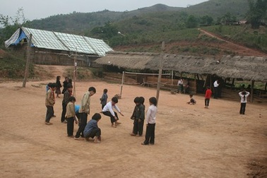 Gieo chữ vùng cao và những câu chuyện buồn 