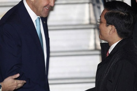 Ấn tượng John Kerry từ những ngày đầu trong "bộ đôi kiến tạo hòa bình" 