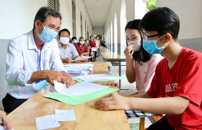 Hà Nội: Nộp hồ sơ trúng tuyển bổ sung lớp 10 từ ngày 10-7 đến hết ngày 12-7 - Ảnh 1.