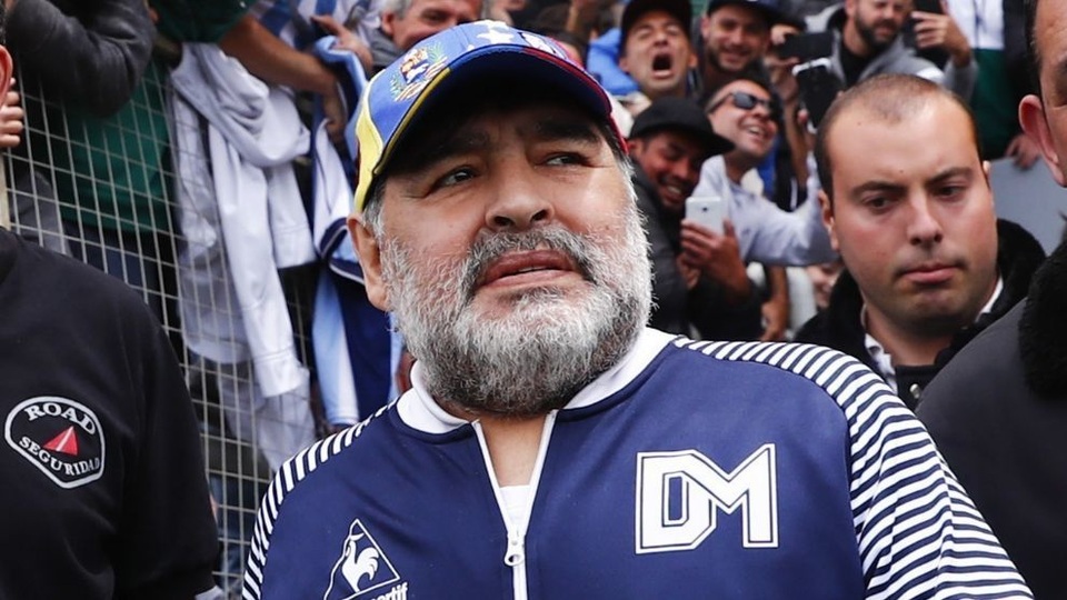 Tranh chấp tài sản, các con gái của Maradona đâm đơn ra tòa - 2 Tranh chấp tài sản, các con gái của Maradona đâm đơn ra tòa - 2