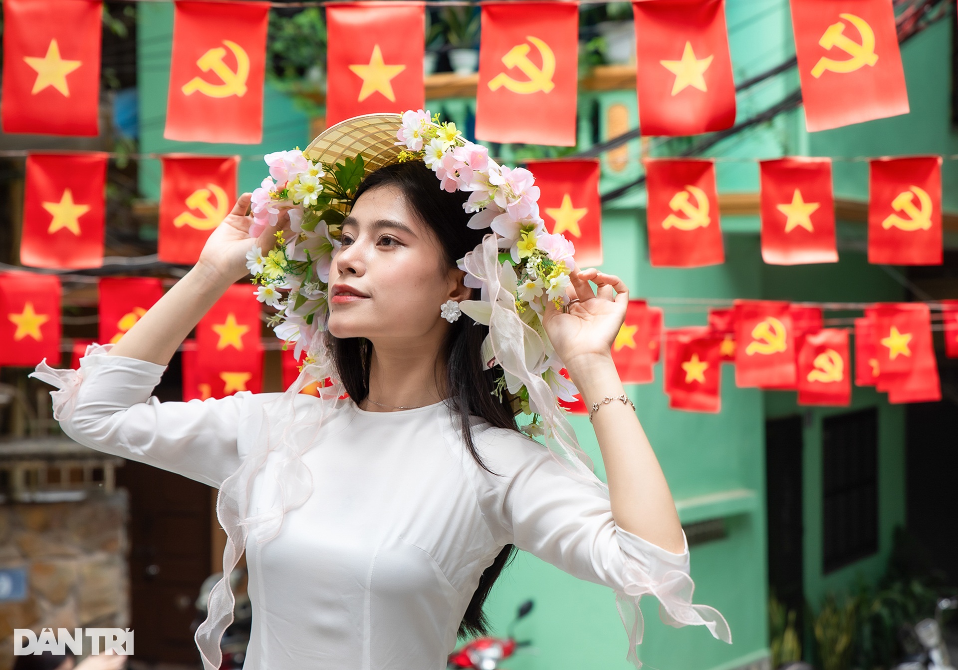 Bạn trẻ dậy từ 4h, vượt hàng chục kilomet chụp hình ở Quảng trường Ba Đình - 9