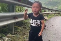 Cô giáo nói sự thật về clip em bé Mèo Vạc khóc nức nở vì mẹ bị lũ cuốn trôi