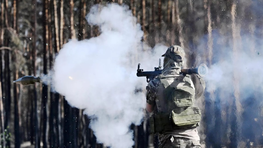 Giao tranh chưa ngã ngũ, Nga - Ukraine quyết chiến giành pháo đài Pokrovsk - 1