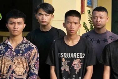 Tạm giữ hình sự 10 đối tượng đuổi đánh nhau gây náo loạn đường phố