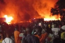 Nổ xe bồn, gần 100 người thiệt mạng trong biển lửa ở Sierra Leone