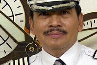 Cơ trưởng chuyến bay mất tích QZ8501 là người "rất chu đáo"