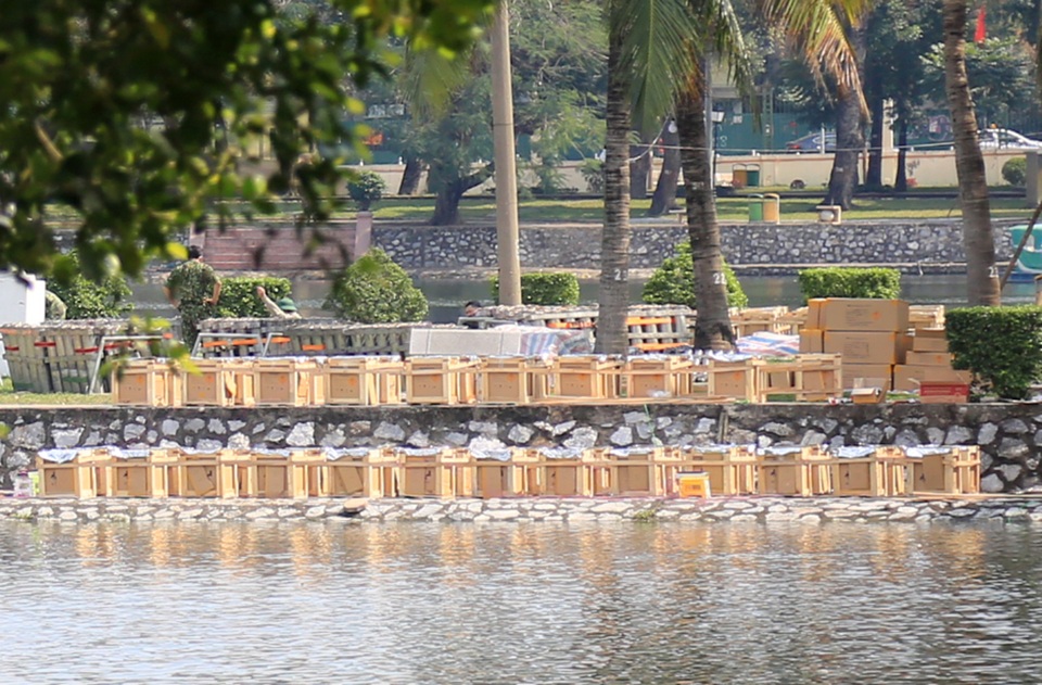 Trận địa pháo hoa tại điểm bắn duy nhất ở Hà Nội - 4 Trận địa pháo hoa tại điểm bắn duy nhất ở Hà Nội - 4
