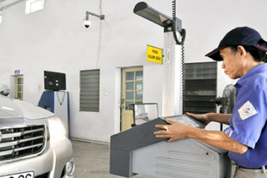 Cục Đăng kiểm ra văn bản giải thích “chưa bỏ thu phí bảo trì đường bộ”