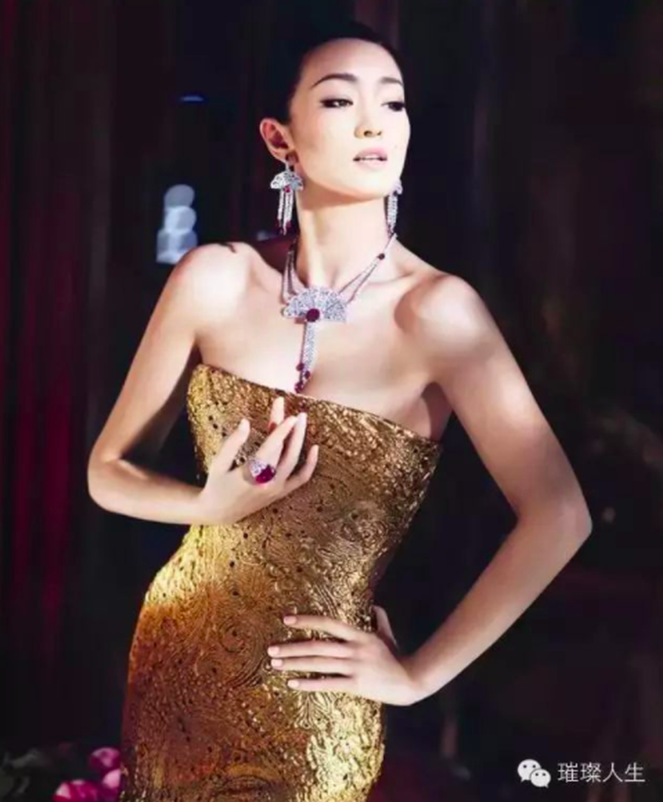 Ba cuộc tình ồn ào của người đàn bà đẹp Củng Lợi - 3 Ba cuộc tình ồn ào của người đàn bà đẹp Củng Lợi - 3